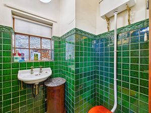 Photo 6- click for photo gallery